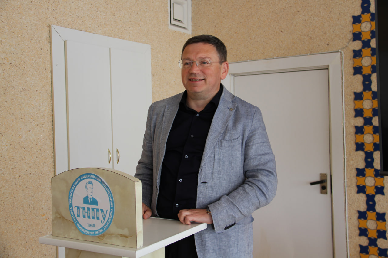 Rektor_Bohdan_Buiak
